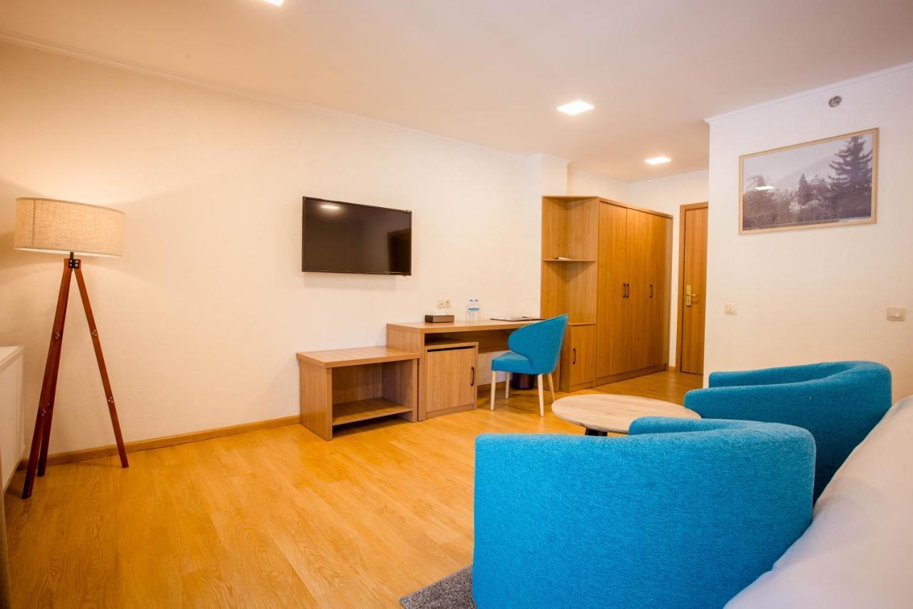 Gistola Hotel Mestia Ngoại thất bức ảnh