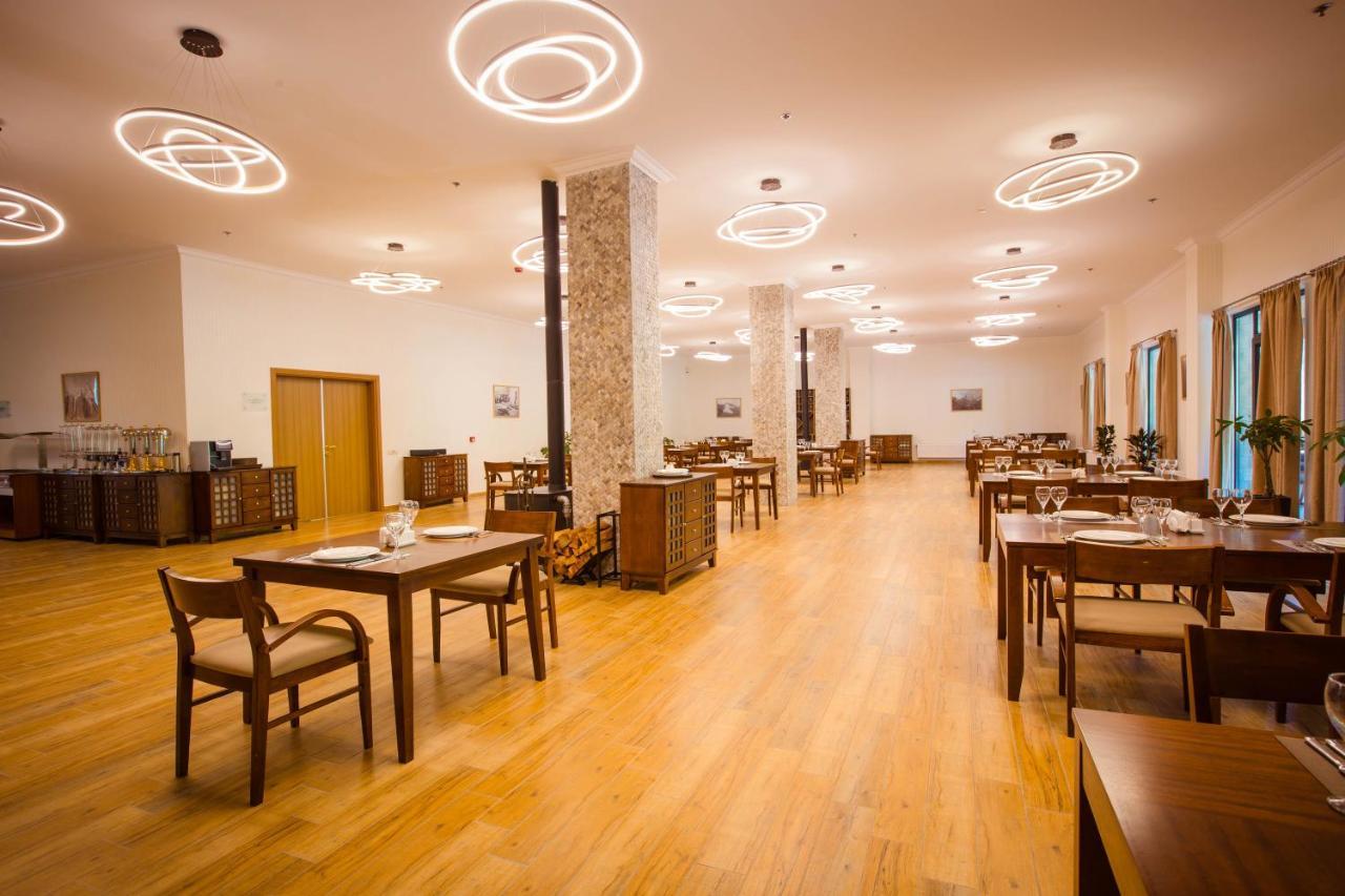 Gistola Hotel Mestia Ngoại thất bức ảnh